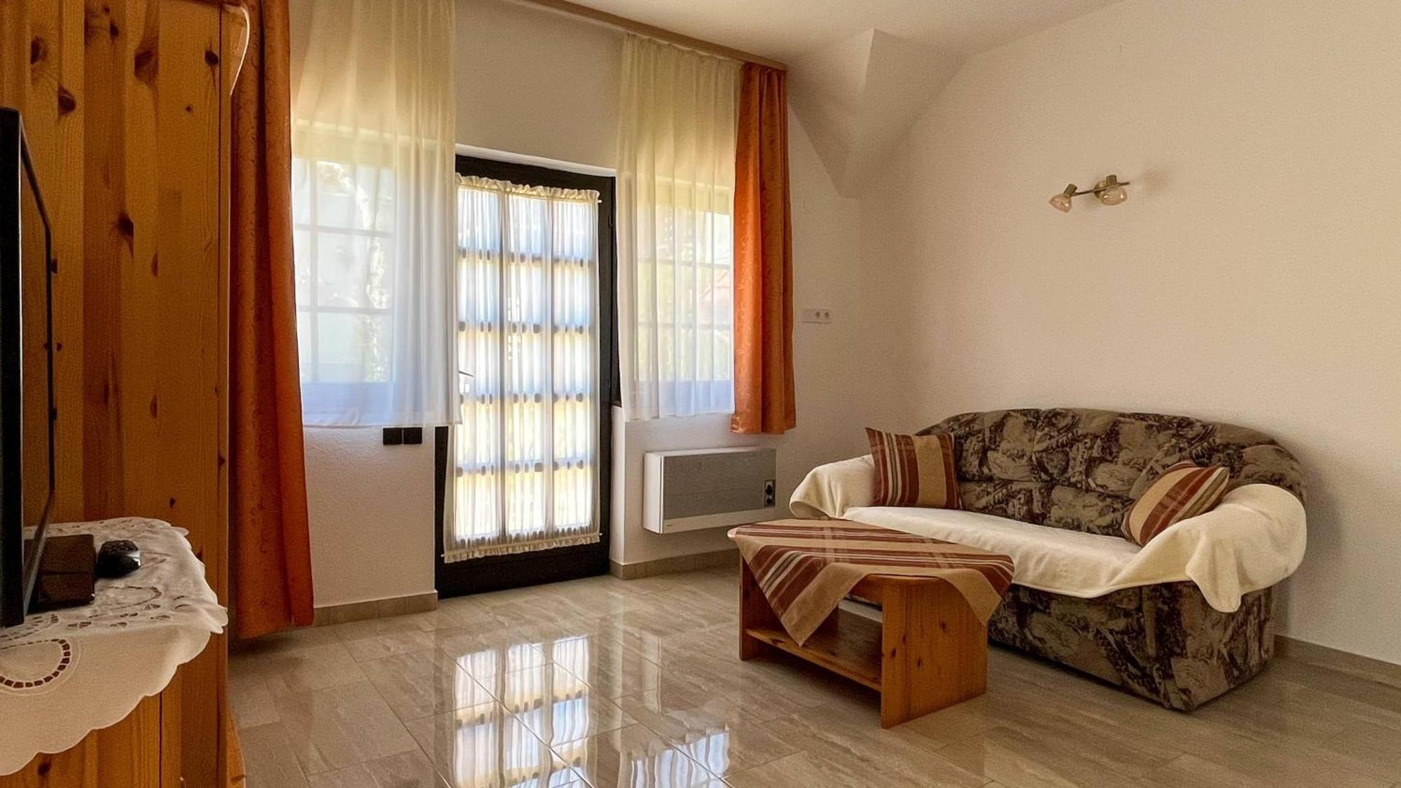 Magyar Apartmanházak I-III. Zalakaros Camera foto