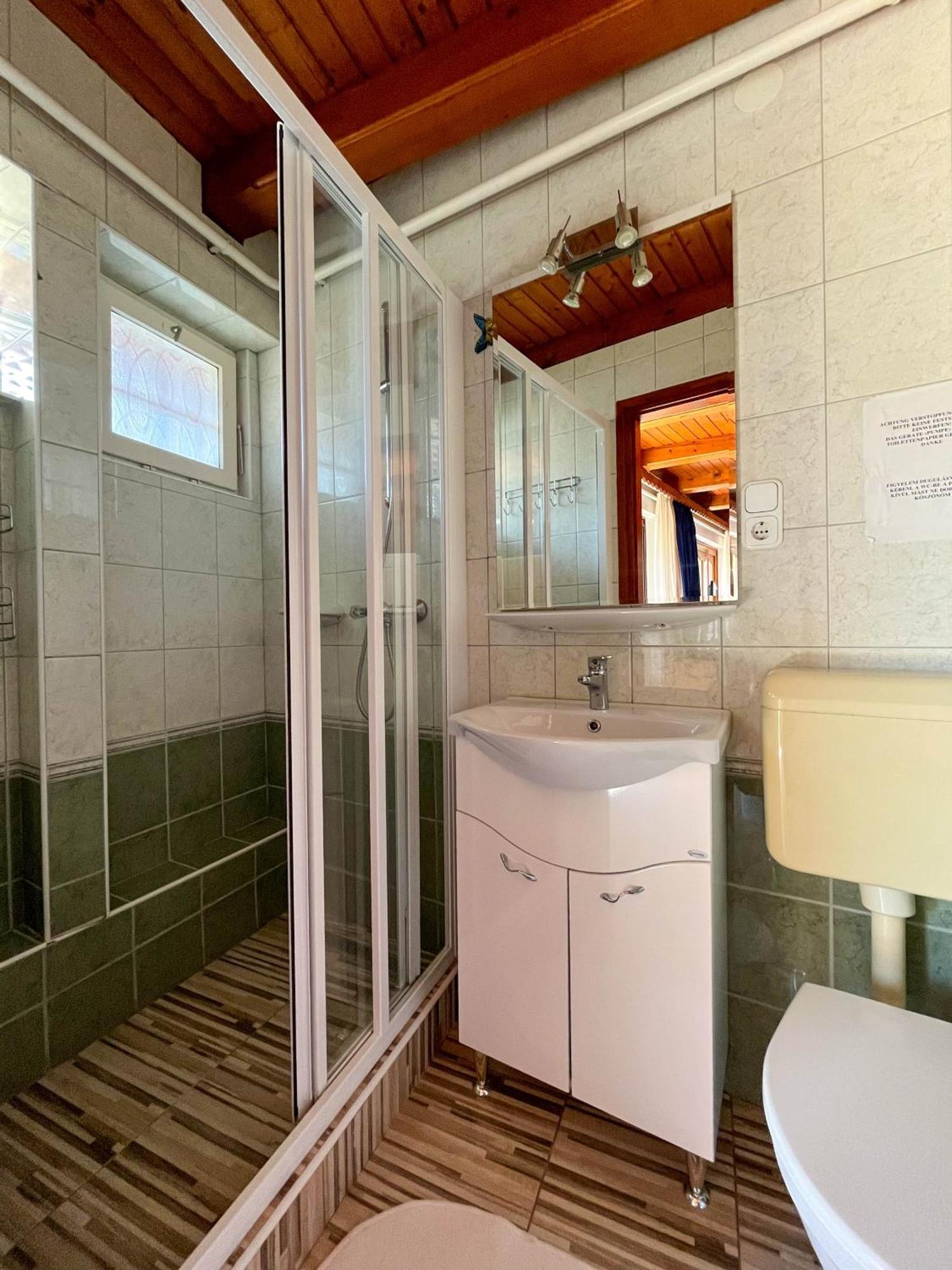 Magyar Apartmanházak I-III. Zalakaros Camera foto